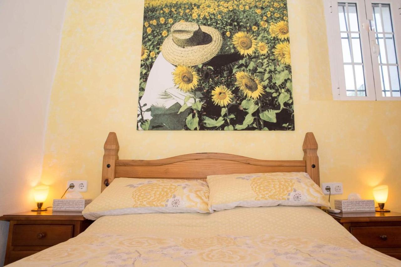 المرية Los Giles Bed And Breakfast المظهر الخارجي الصورة